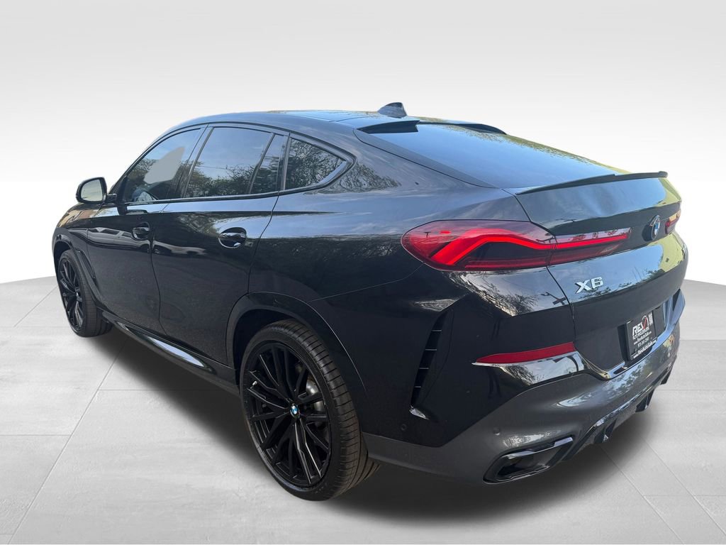Used 2021 BMW X6 xDrive40i w/ Executive Package AWD/4WD image 4