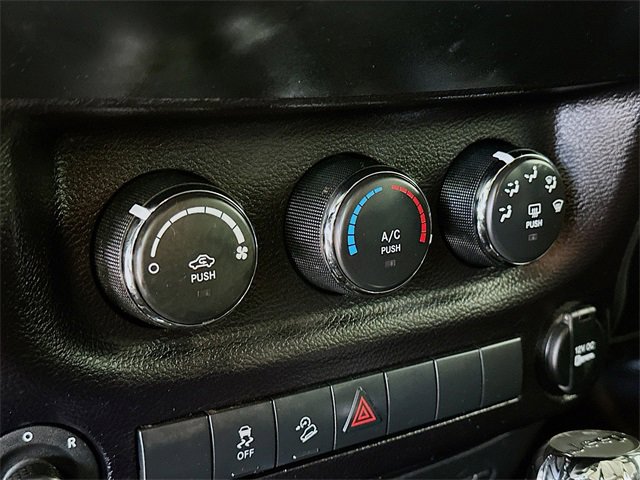 Used 2015 Jeep Wrangler Unlimited Sport w/ Quick Order Package 24S image 19