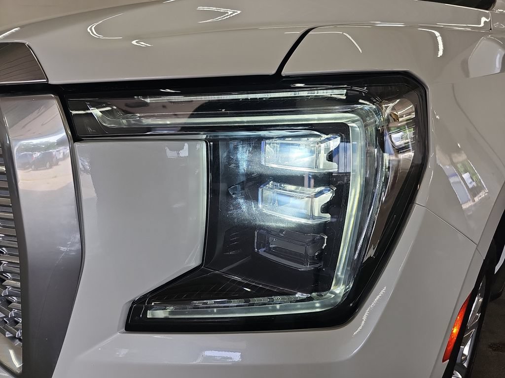 Used 2023 GMC Yukon Denali AWD/4WD image 34