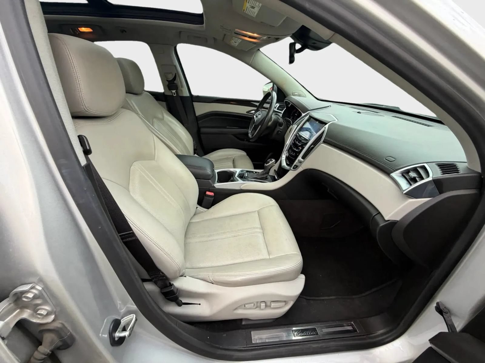 Used 2014 Cadillac SRX Luxury w/ Driver Awareness Package FWD image 20