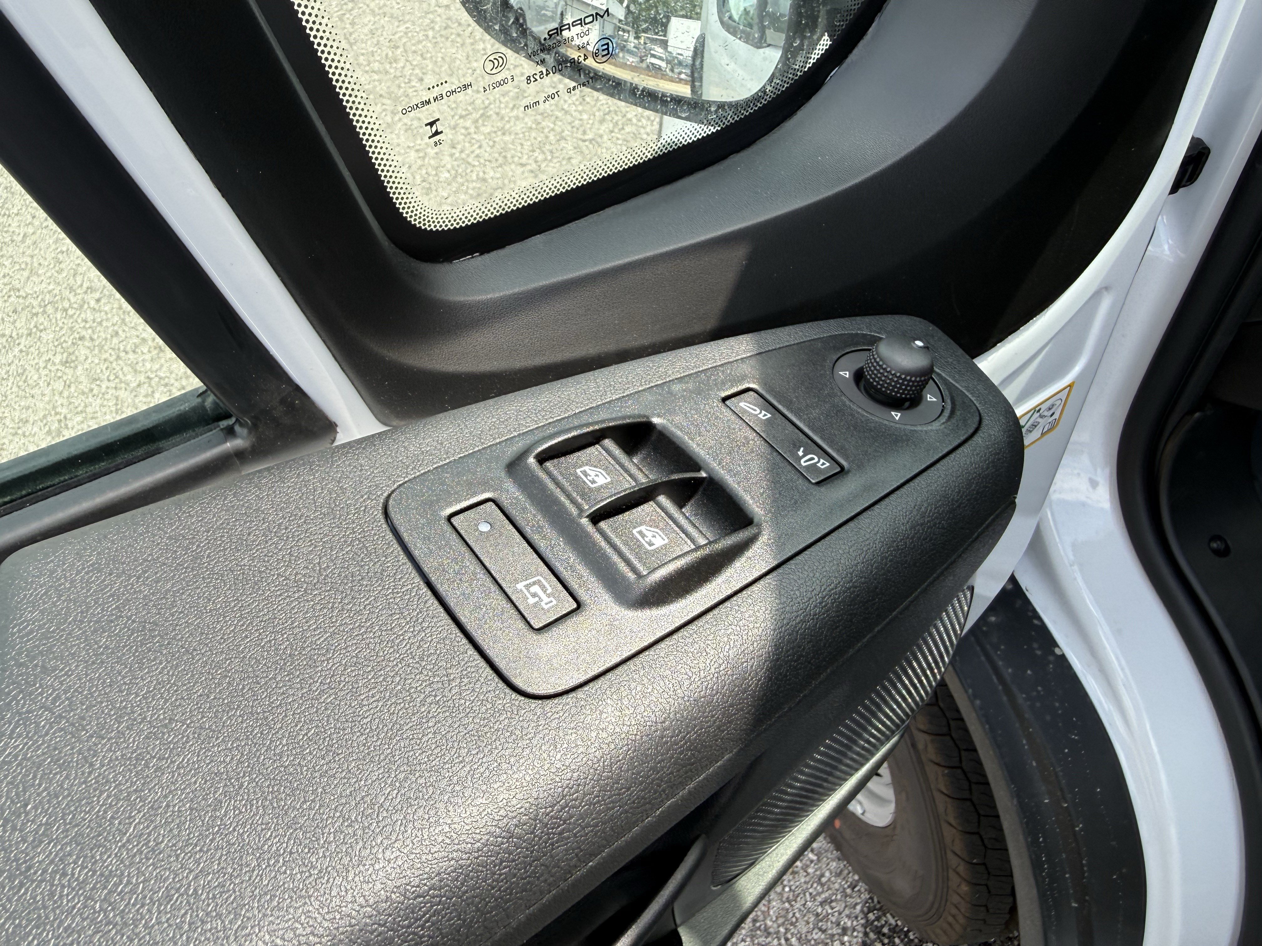 New 2026 RAM ProMaster 2500 w/ Convenience Group FWD image 15
