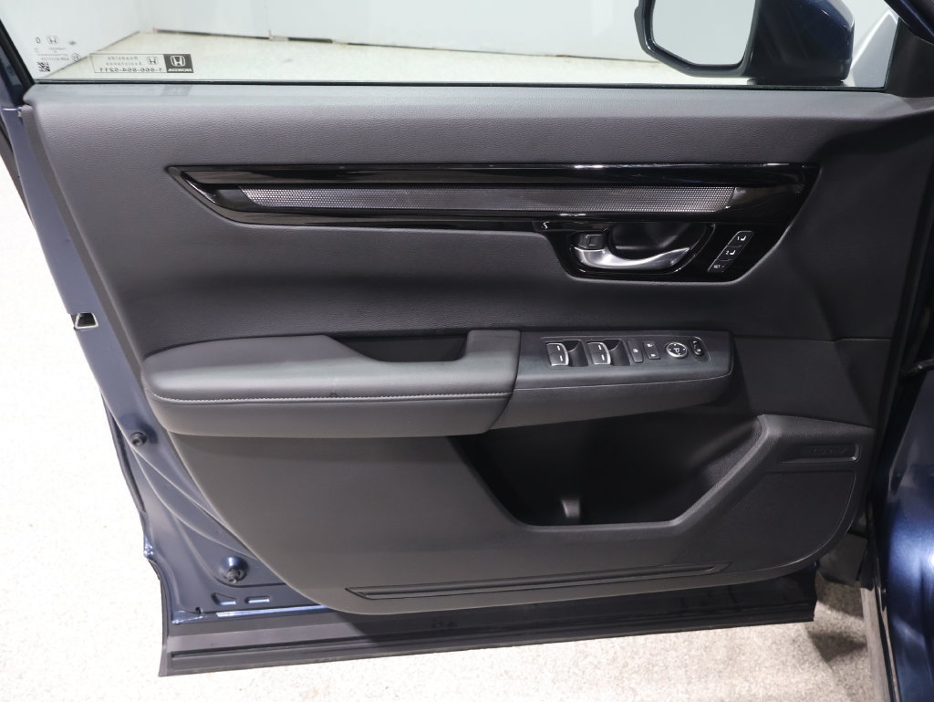 Used 2025 Honda CR-V EX-L image 13
