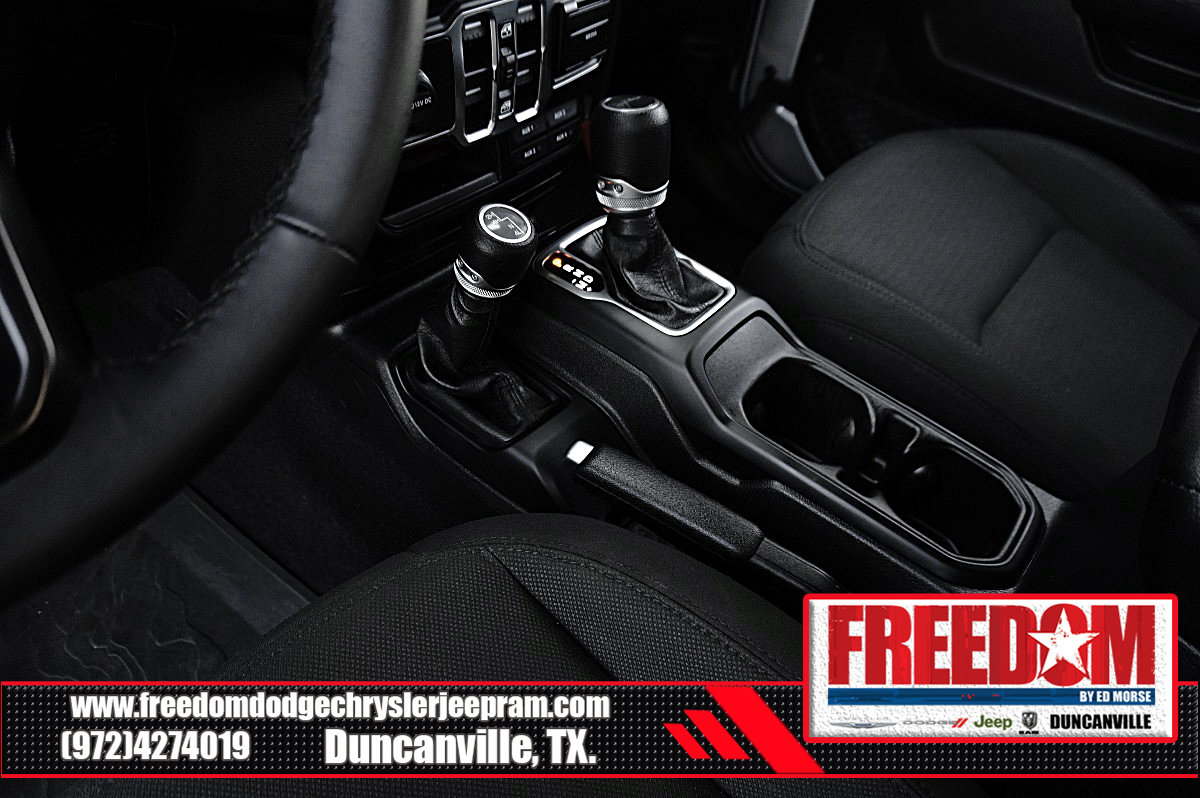 Used 2023 Jeep Gladiator Sport AWD/4WD image 33