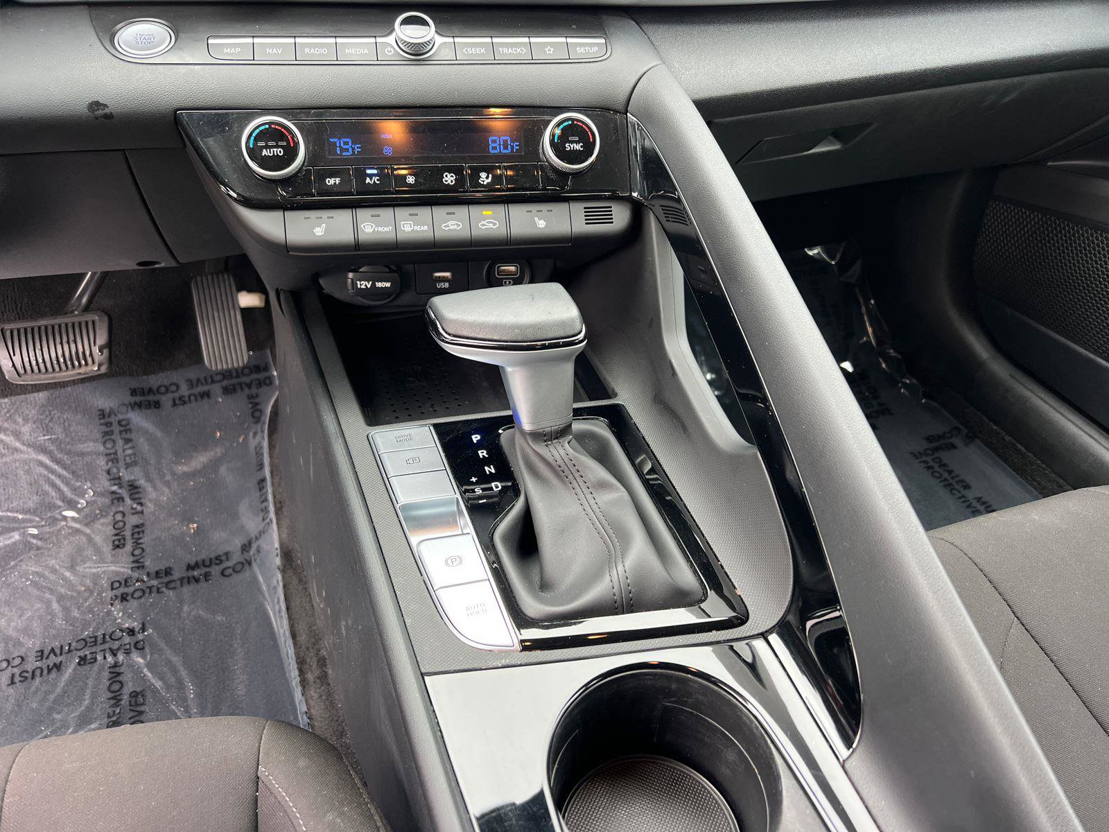 Used 2023 Hyundai Elantra SEL w/ Convenience Package image 32