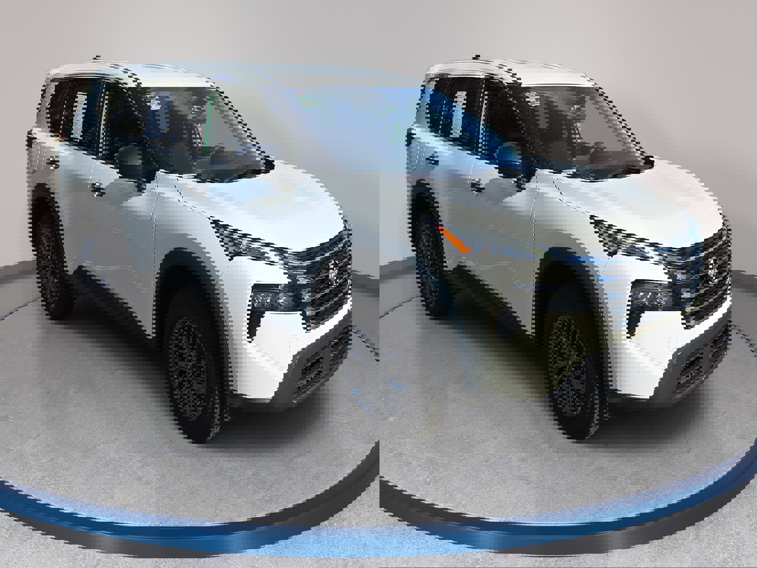 Used 2024 Nissan Rogue S FWD image 3