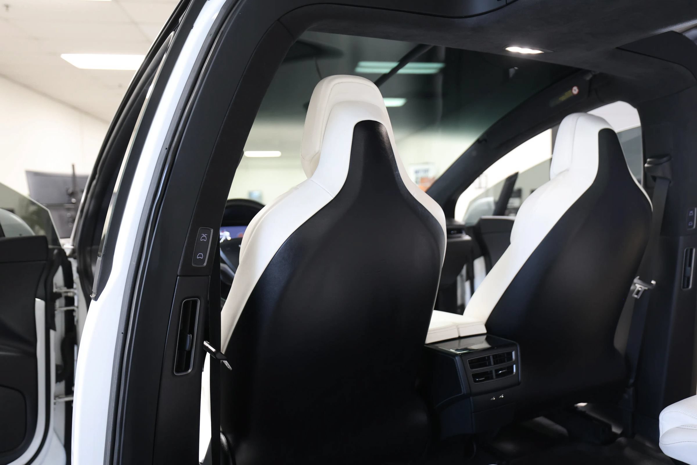Used 2018 Tesla Model X P100D AWD/4WD image 46