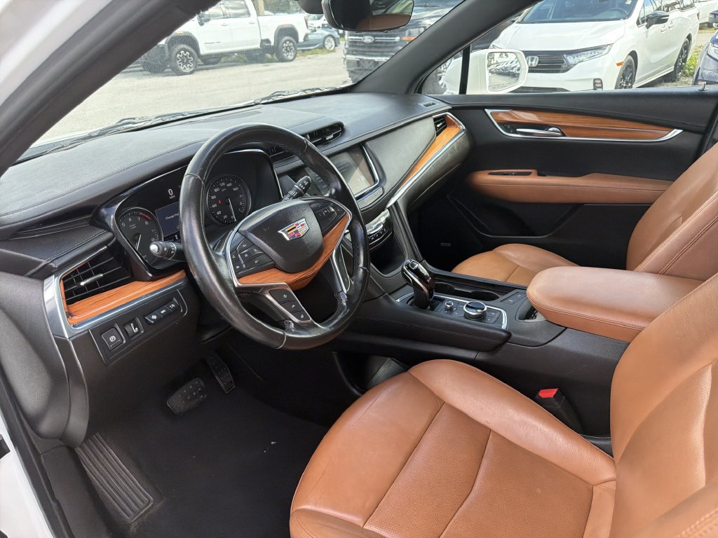 Used 2020 Cadillac XT5 Premium Luxury FWD image 17