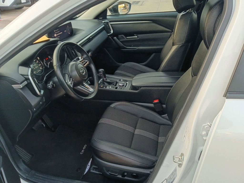 Used 2025 MAZDA CX-50 AWD 2.5 S w/ Premium Package image 3