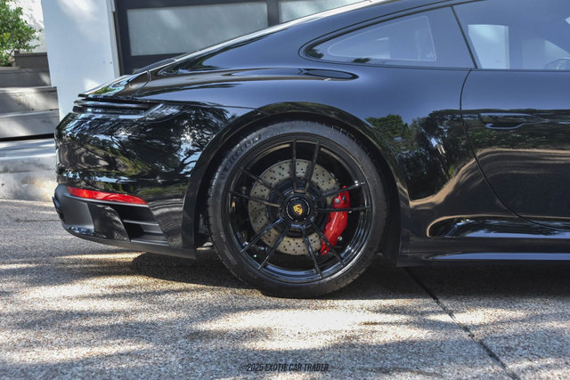 Used 2024 Porsche 911 Carrera GTS image 8
