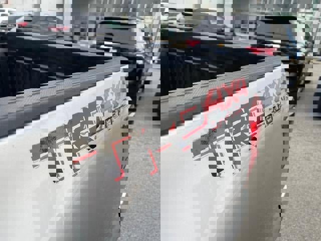 Used 2017 Toyota Tacoma SR5 image 18