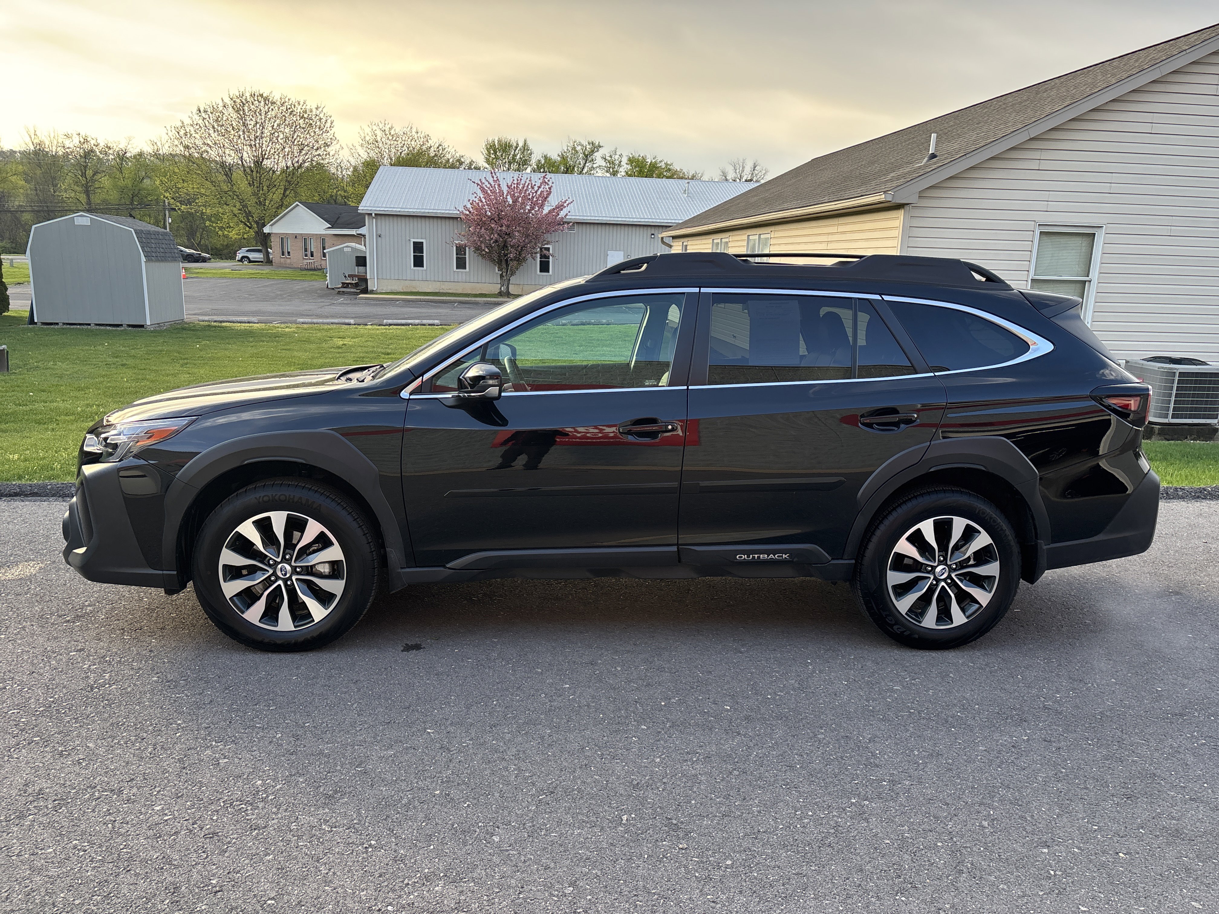 Used 2025 Subaru Outback Limited XT image 7