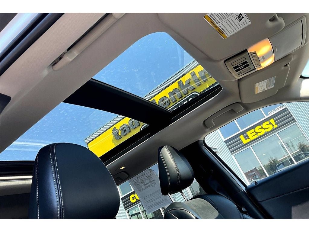 Used 2024 Mitsubishi Outlander Ralliart AWD/4WD image 18