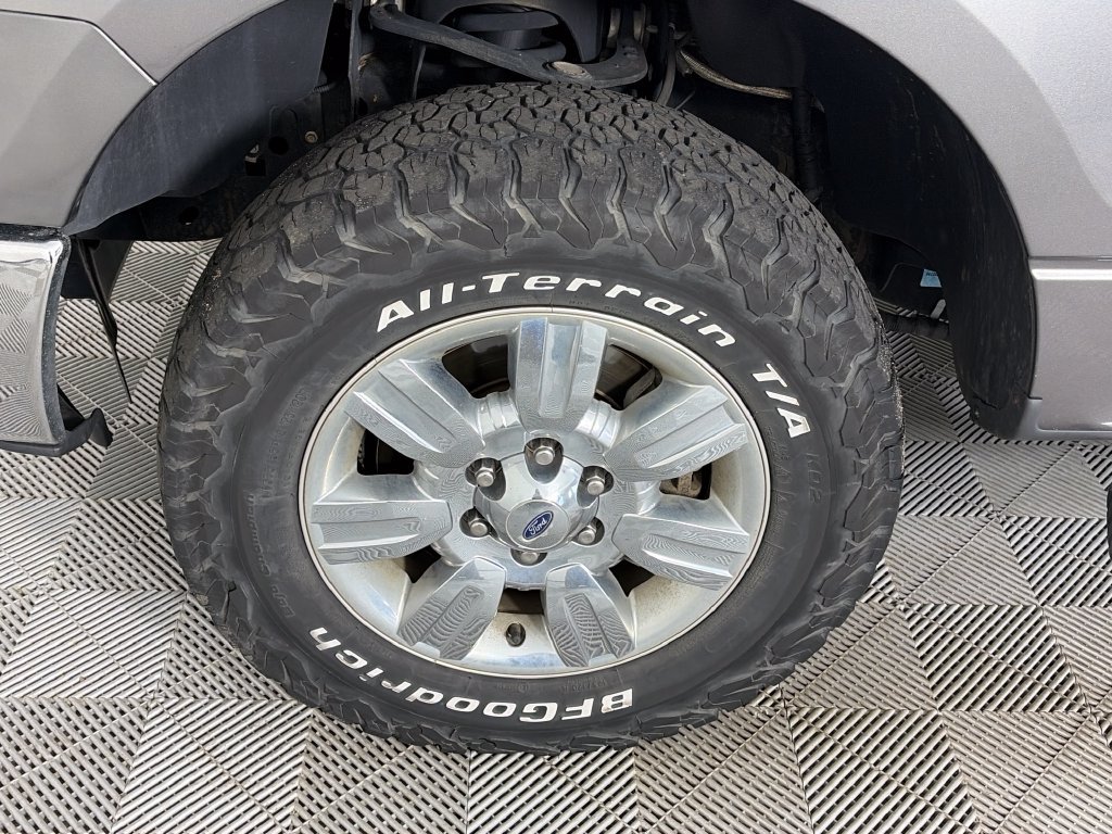 Used 2011 Ford F150 XLT w/ XLT Chrome Pkg AWD/4WD image 8