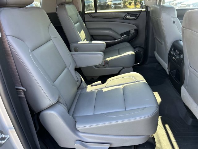 Used 2016 Chevrolet Suburban LT RWD image 27