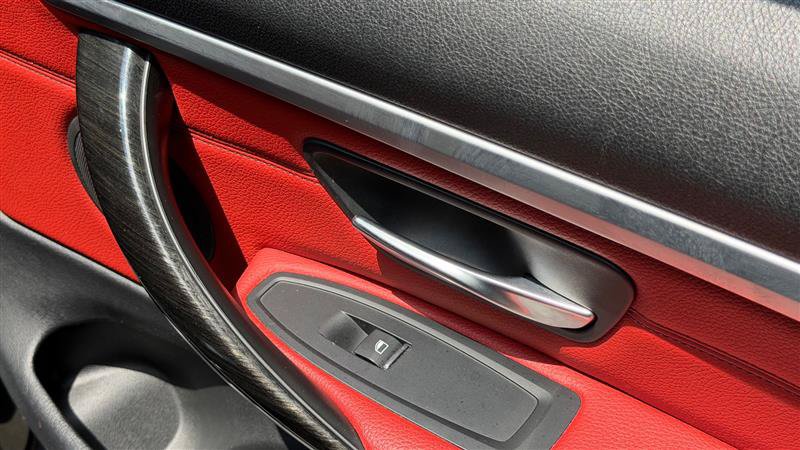 Used 2019 BMW 430i xDrive Coupe w/ M Sport Package AWD/4WD image 37