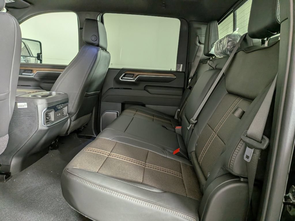 New 2026 Chevrolet Silverado 2500 High Country w/ High Country Premium Package AWD/4WD image 30