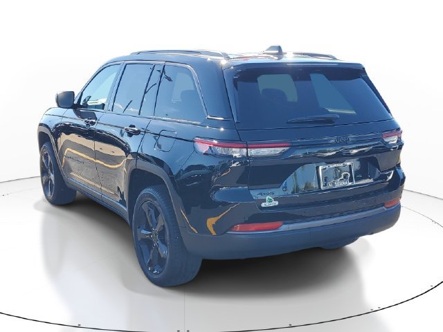 New 2026 Jeep Grand Cherokee Limited w/ Limited Altitude Package AWD/4WD image 3