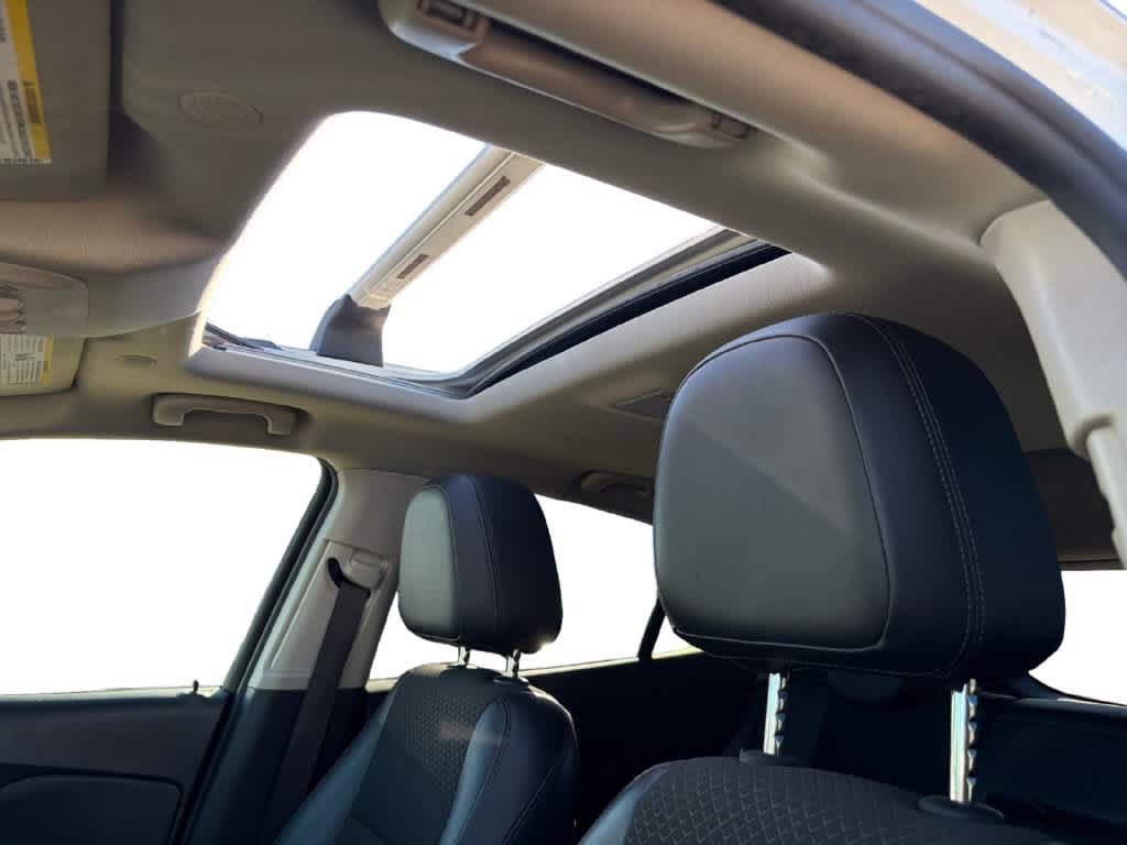 Used 2018 Buick Encore Sport Touring w/ Safety Package AWD/4WD image 23