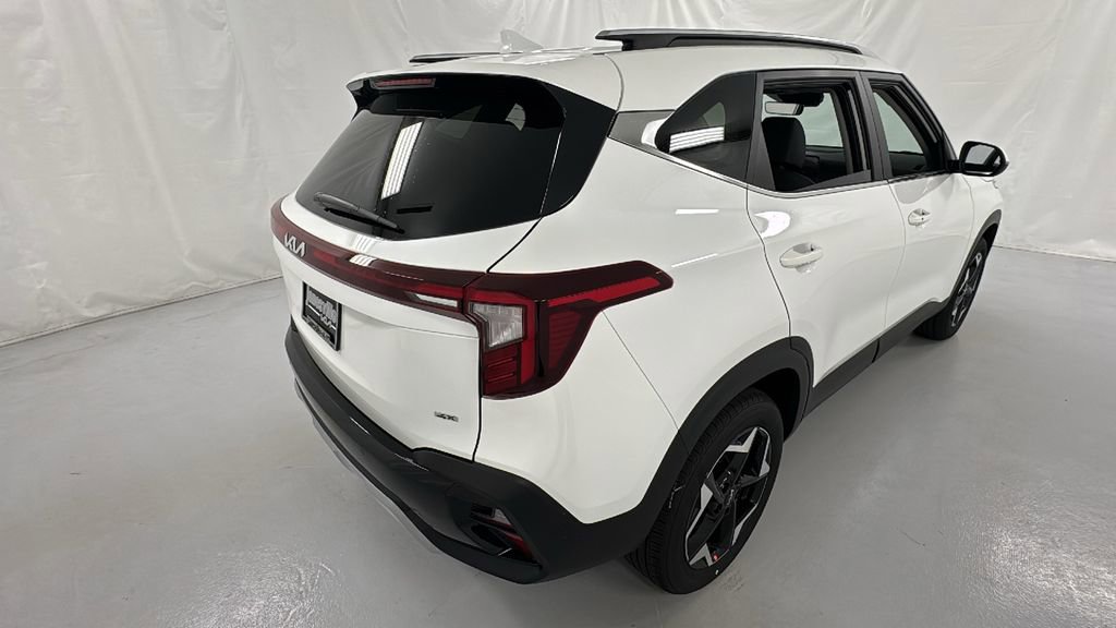New 2026 Kia Seltos EX image 3