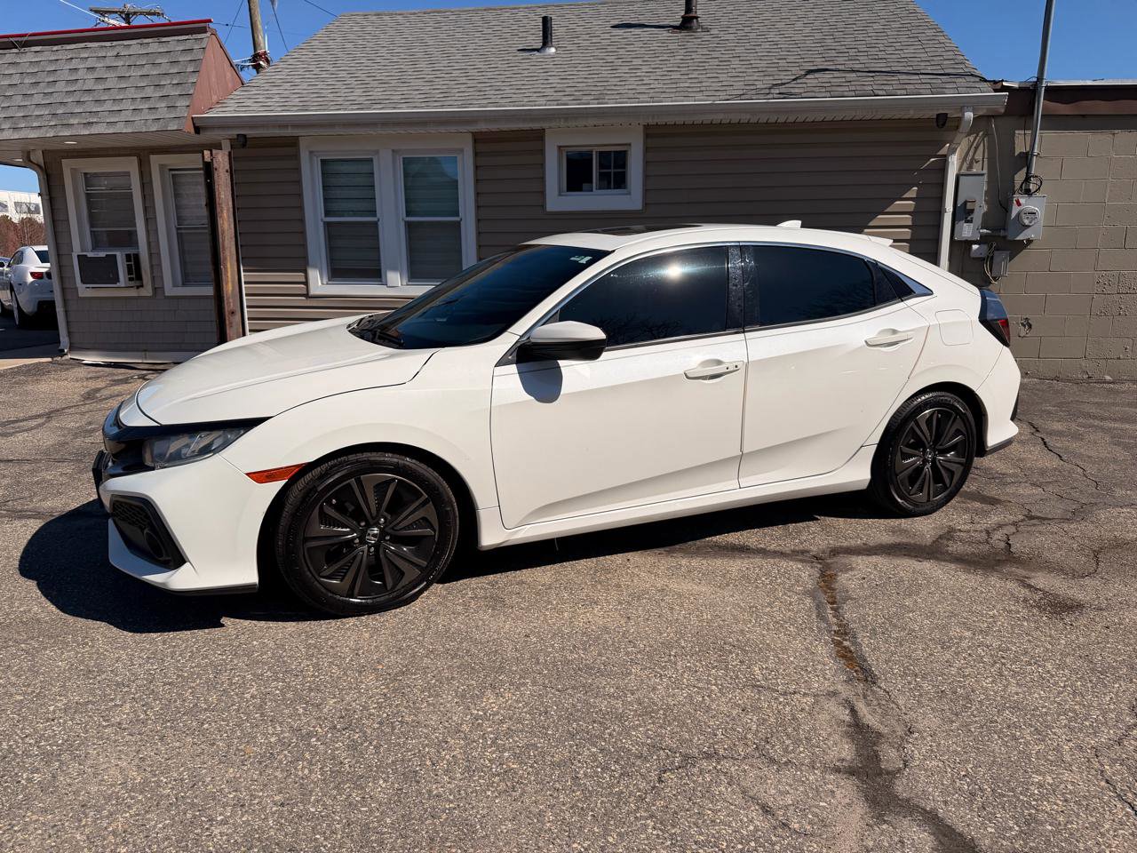 Used 2019 Honda Civic EX image 3