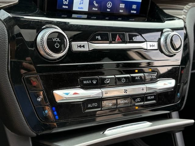 Used 2023 Ford Explorer Limited w/ Limited Technology Package AWD/4WD image 19