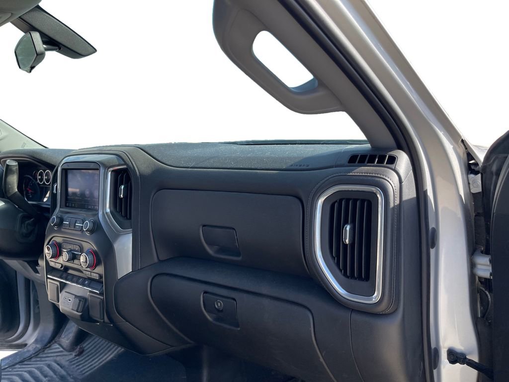 Used 2021 Chevrolet Silverado 1500 LT image 16