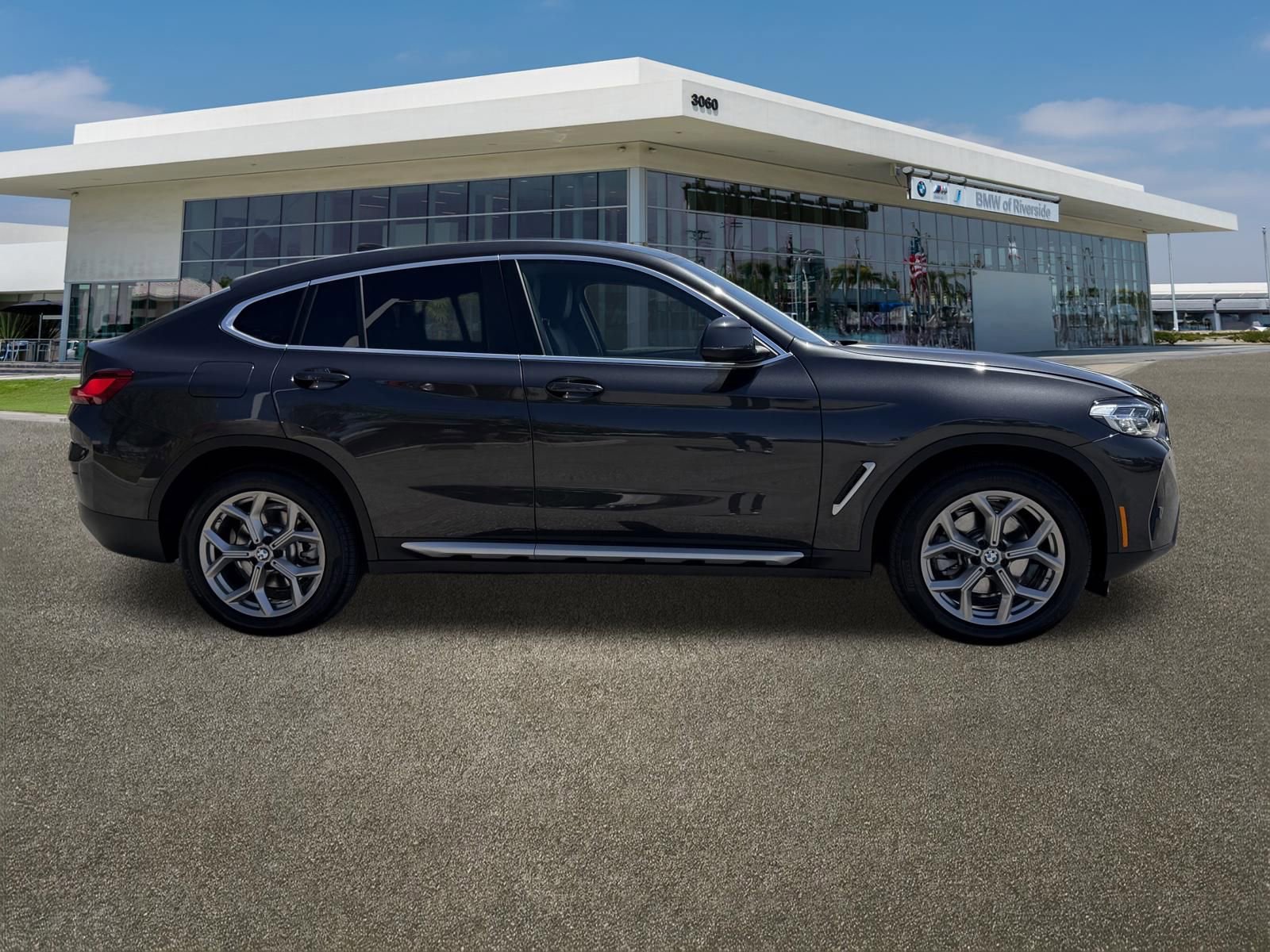 Used 2025 BMW X4 xDrive30i w/ Premium Package AWD/4WD image 12