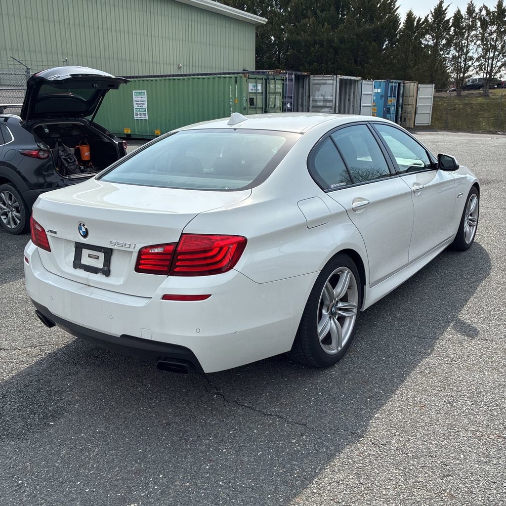 Used 2016 BMW 550i xDrive Sedan image 16