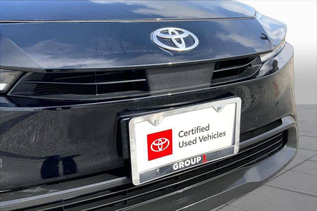 Certified 2025 Toyota Prius LE FWD image 29