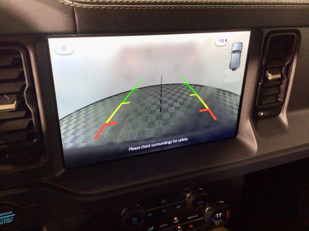 New 2025 Ford Bronco Badlands image 2