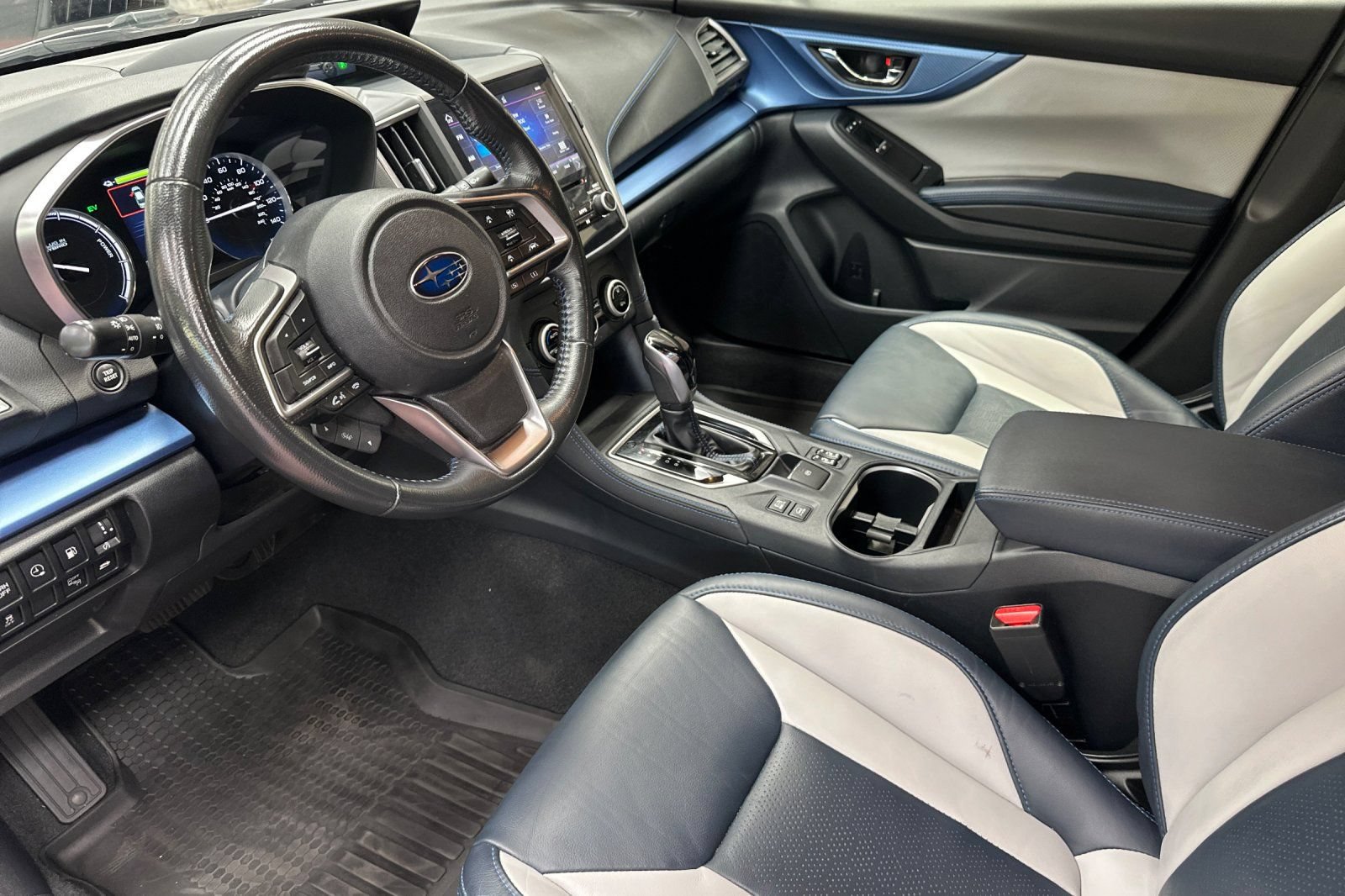 Used 2023 Subaru Crosstrek Hybrid AWD/4WD image 13