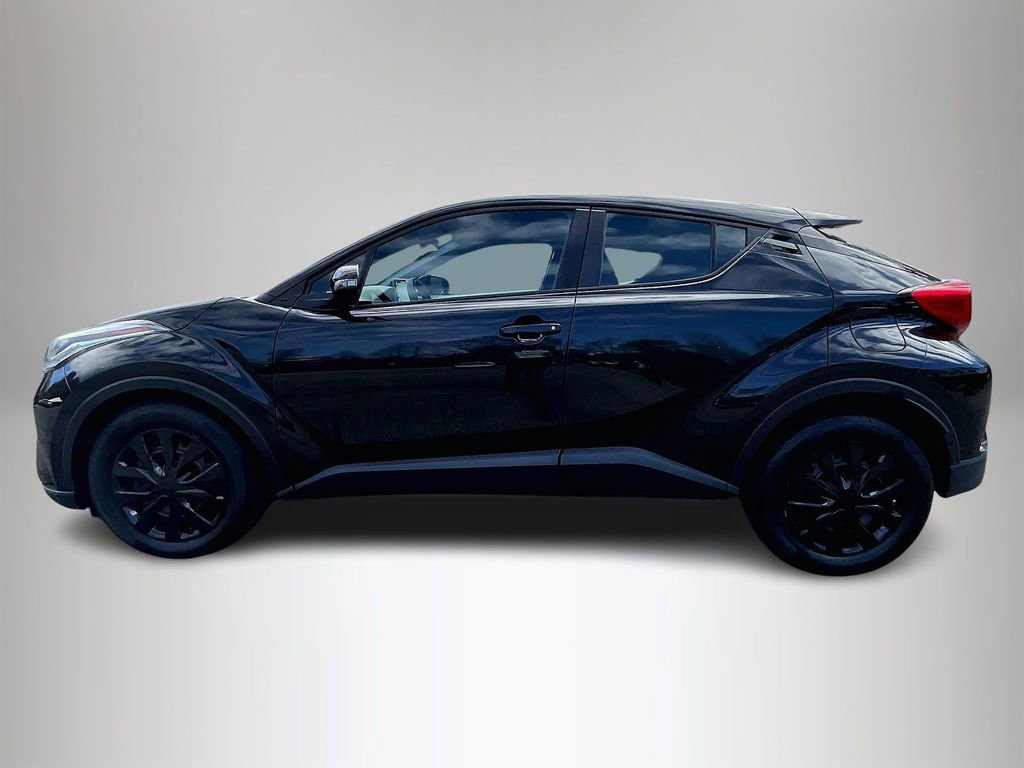 Used 2021 Toyota C-HR LE image 9
