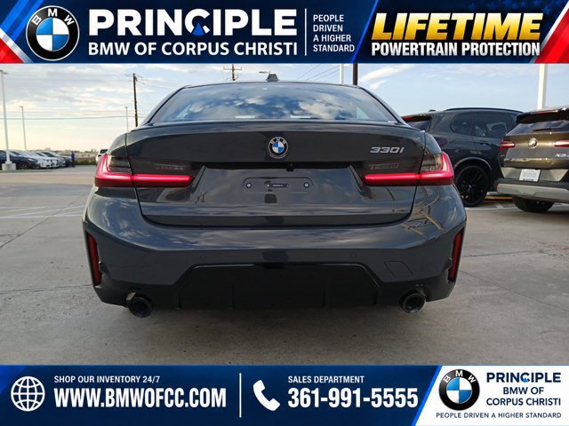 New 2026 BMW 330i Sedan w/ M Sport Package RWD image 9