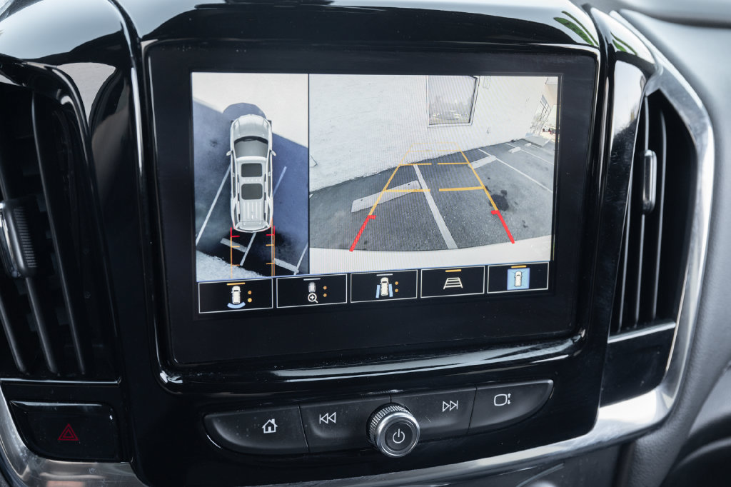 Used 2023 Chevrolet Traverse LT FWD image 29