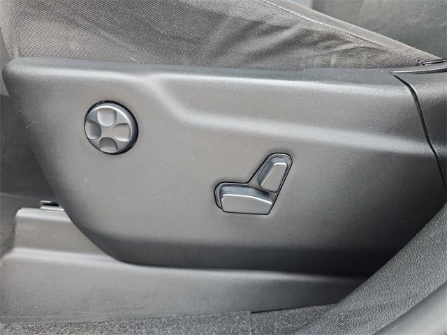 Used 2019 Dodge Durango SXT image 16