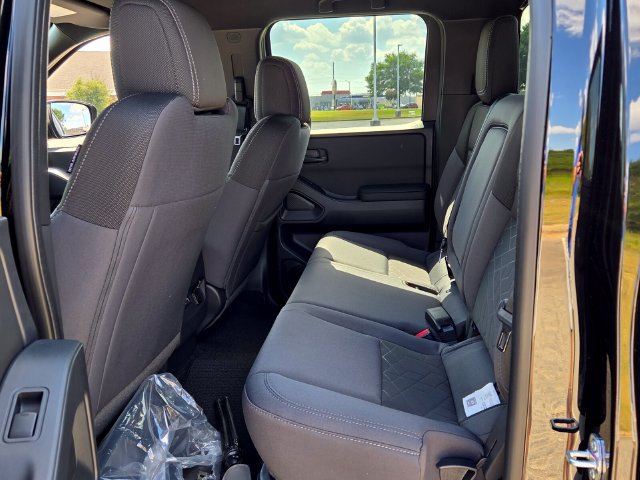 New 2027 Nissan Frontier SV w/ SV Convenience Package RWD image 6