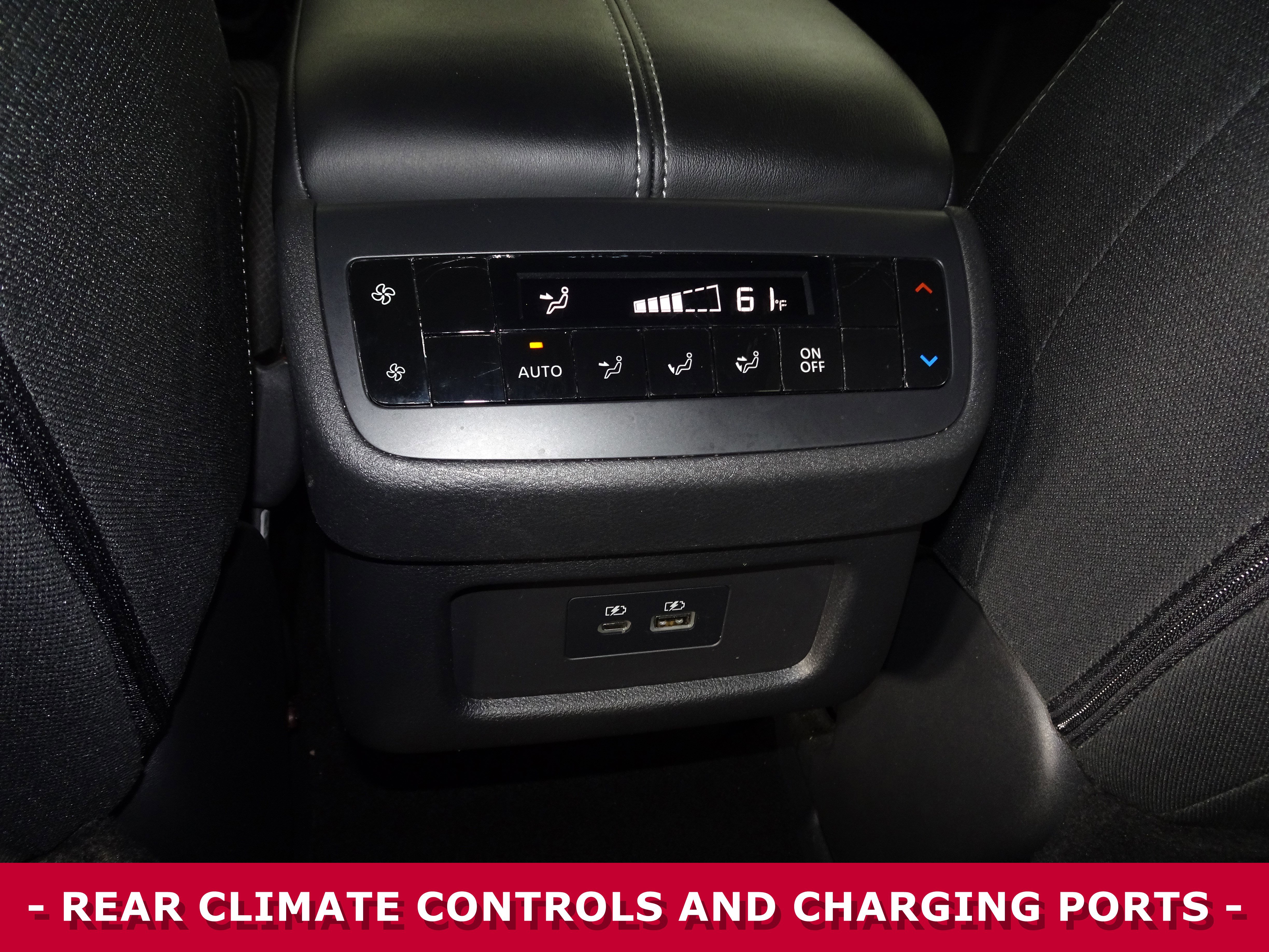 Used 2023 Nissan Pathfinder SV image 9