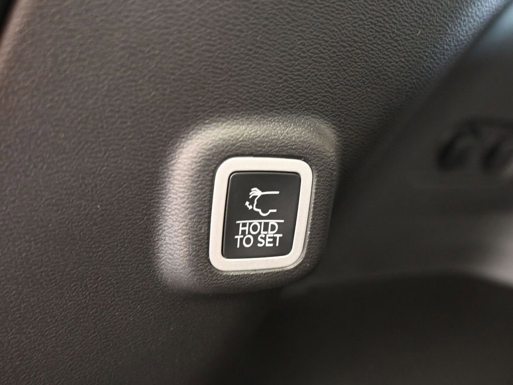 New 2026 Jeep Cherokee Overland image 39