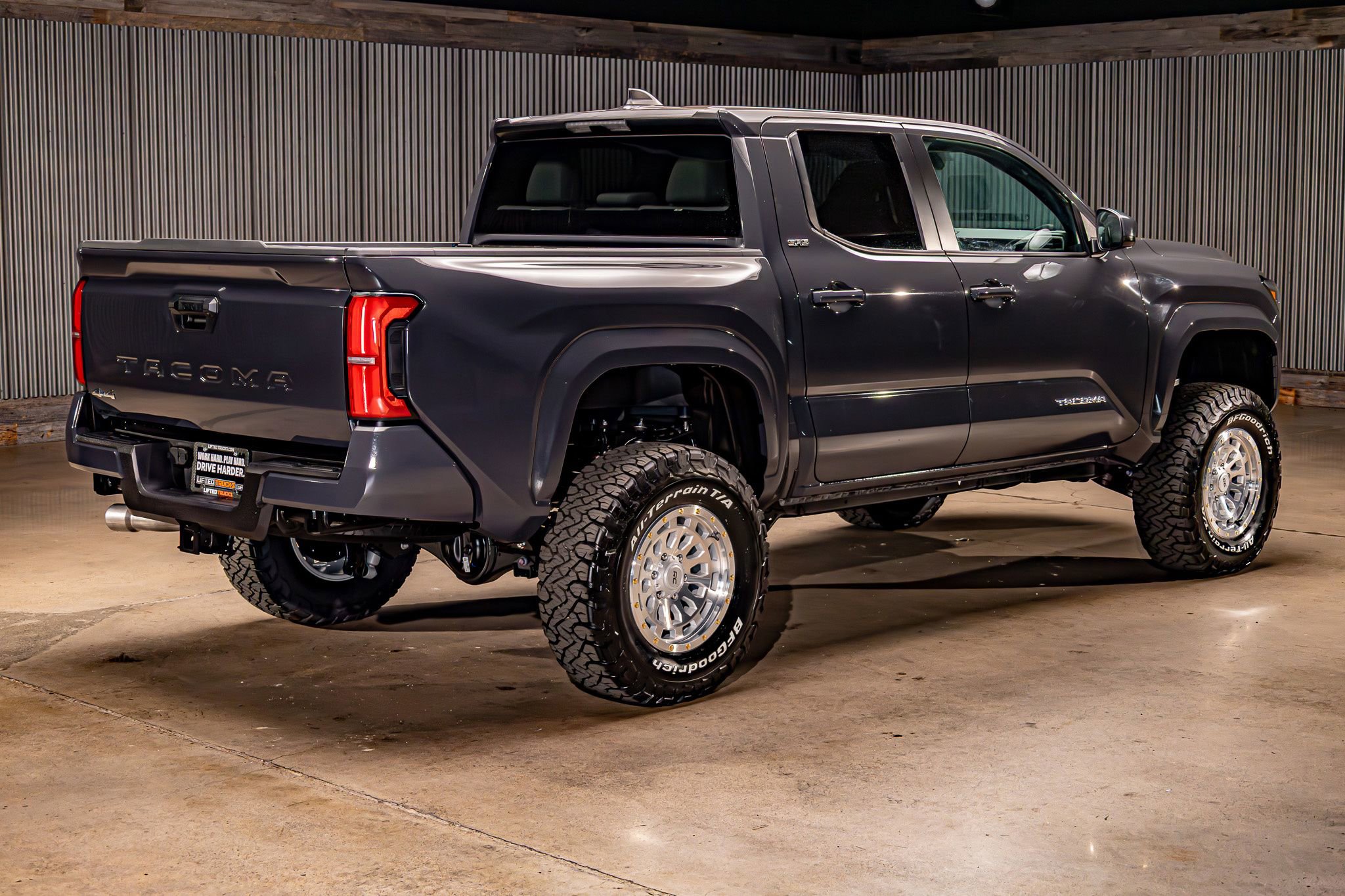 Used 2026 Toyota Tacoma SR5 AWD/4WD image 9