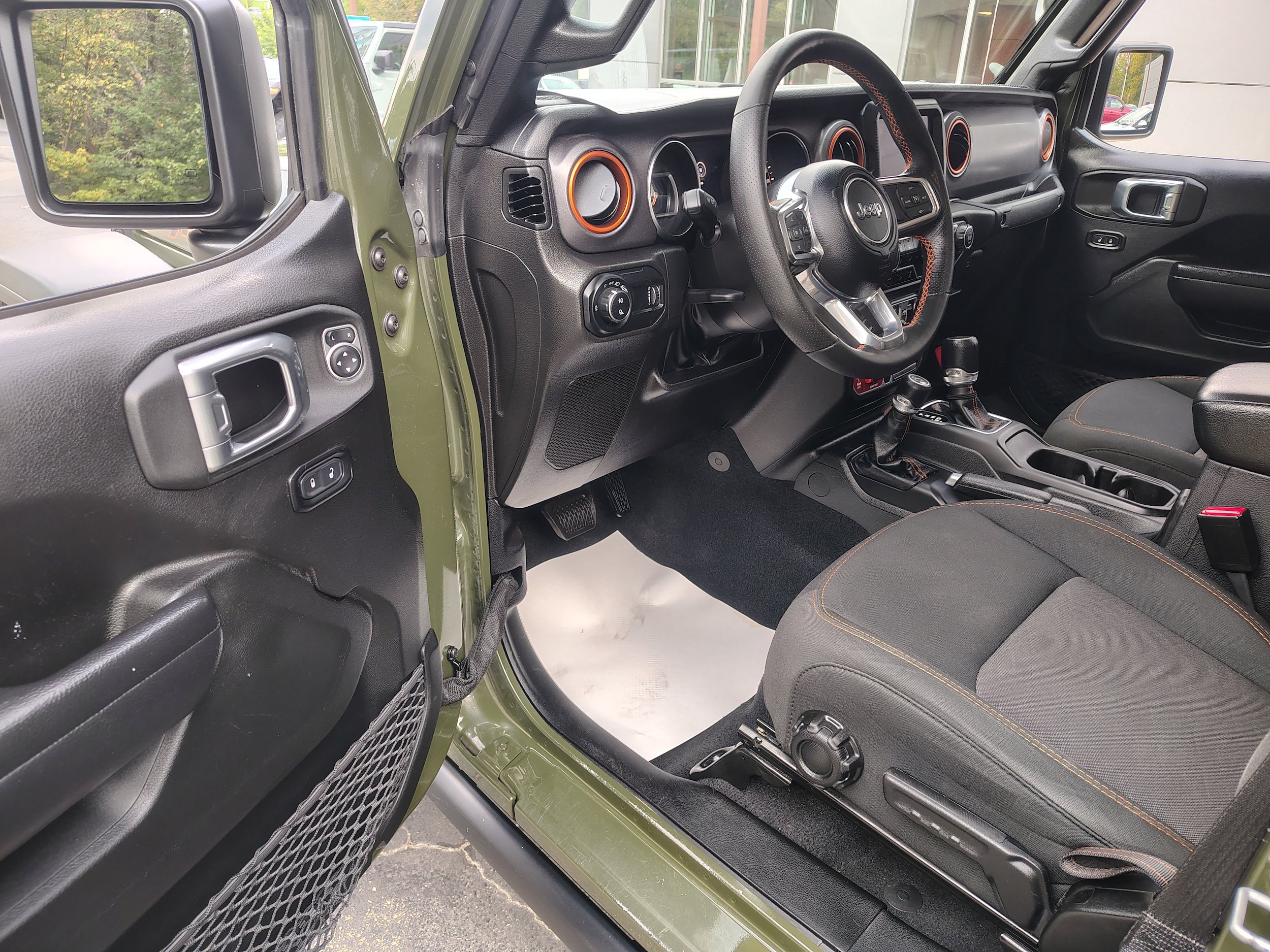 Certified 2023 Jeep Gladiator Mojave w/ LED Lighting Group AWD/4WD image 15