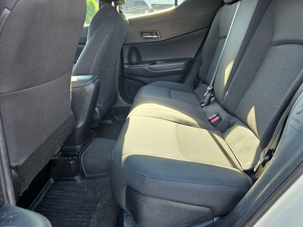 Used 2018 Toyota C-HR XLE FWD image 19