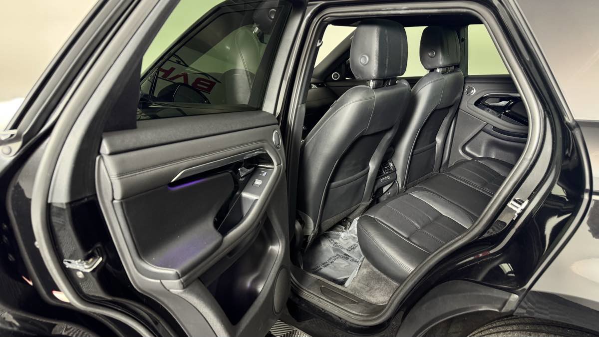 Used 2020 Land Rover Range Rover Evoque SE AWD/4WD image 25