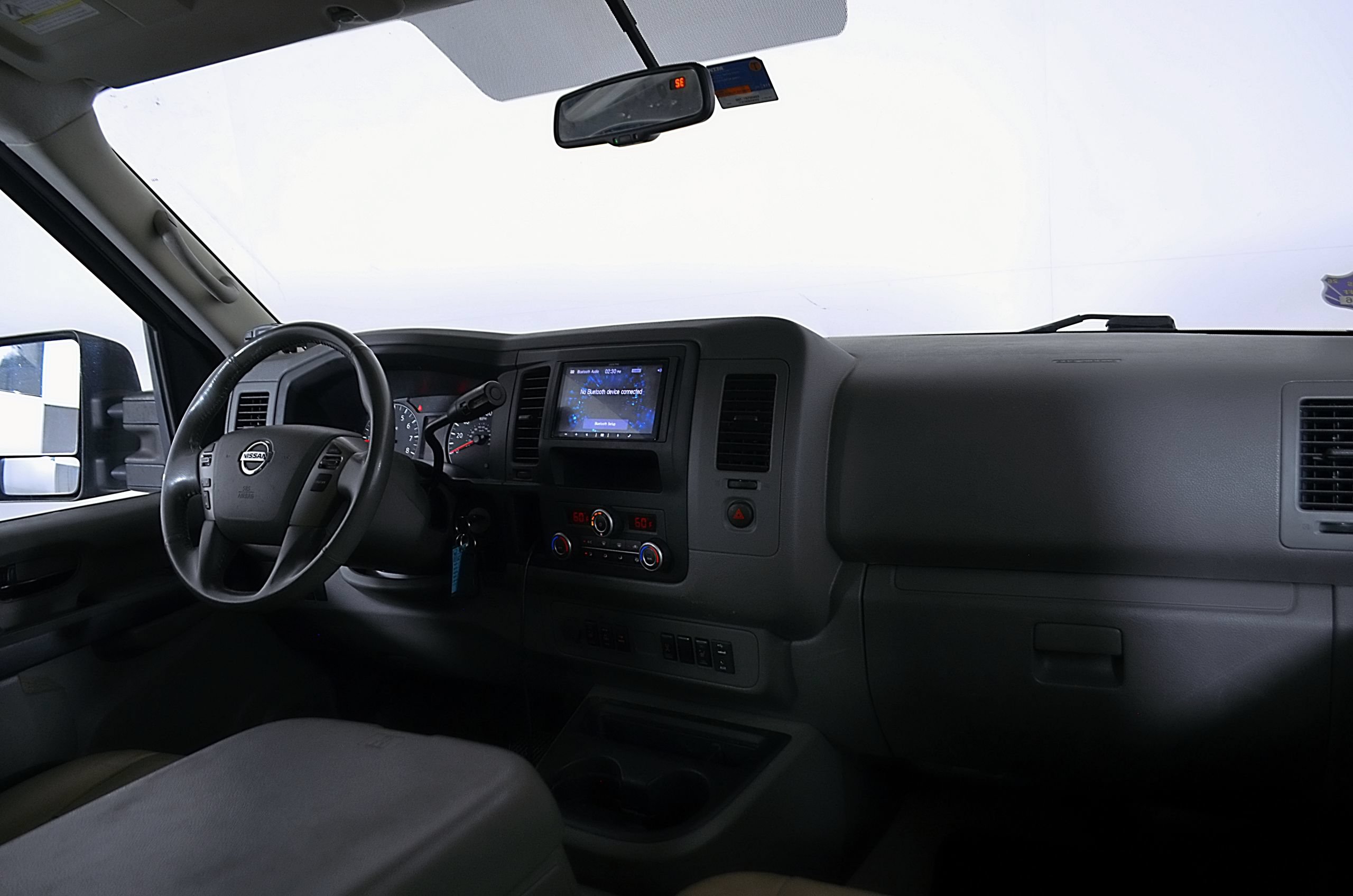 Used 2017 Nissan NV 3500 SL RWD image 24