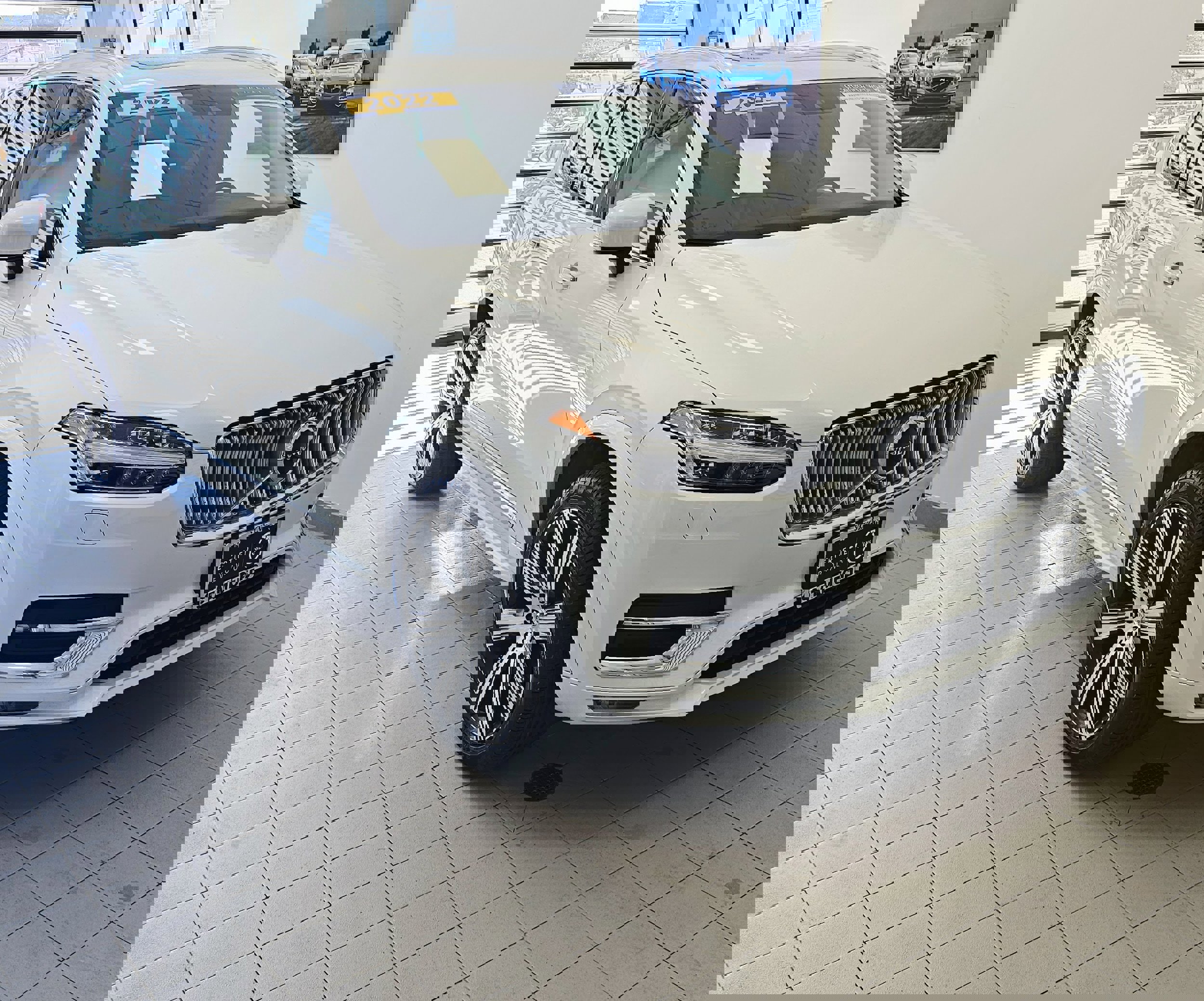 Certified 2022 Volvo XC90 T6 Inscription w/ Climate Package image 1