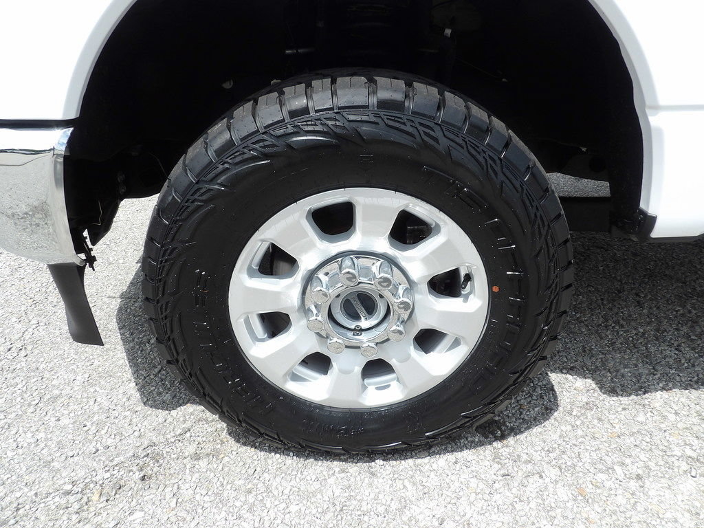 Used 2024 Ford F250 XLT w/ FX4 Off-Road Package AWD/4WD image 52