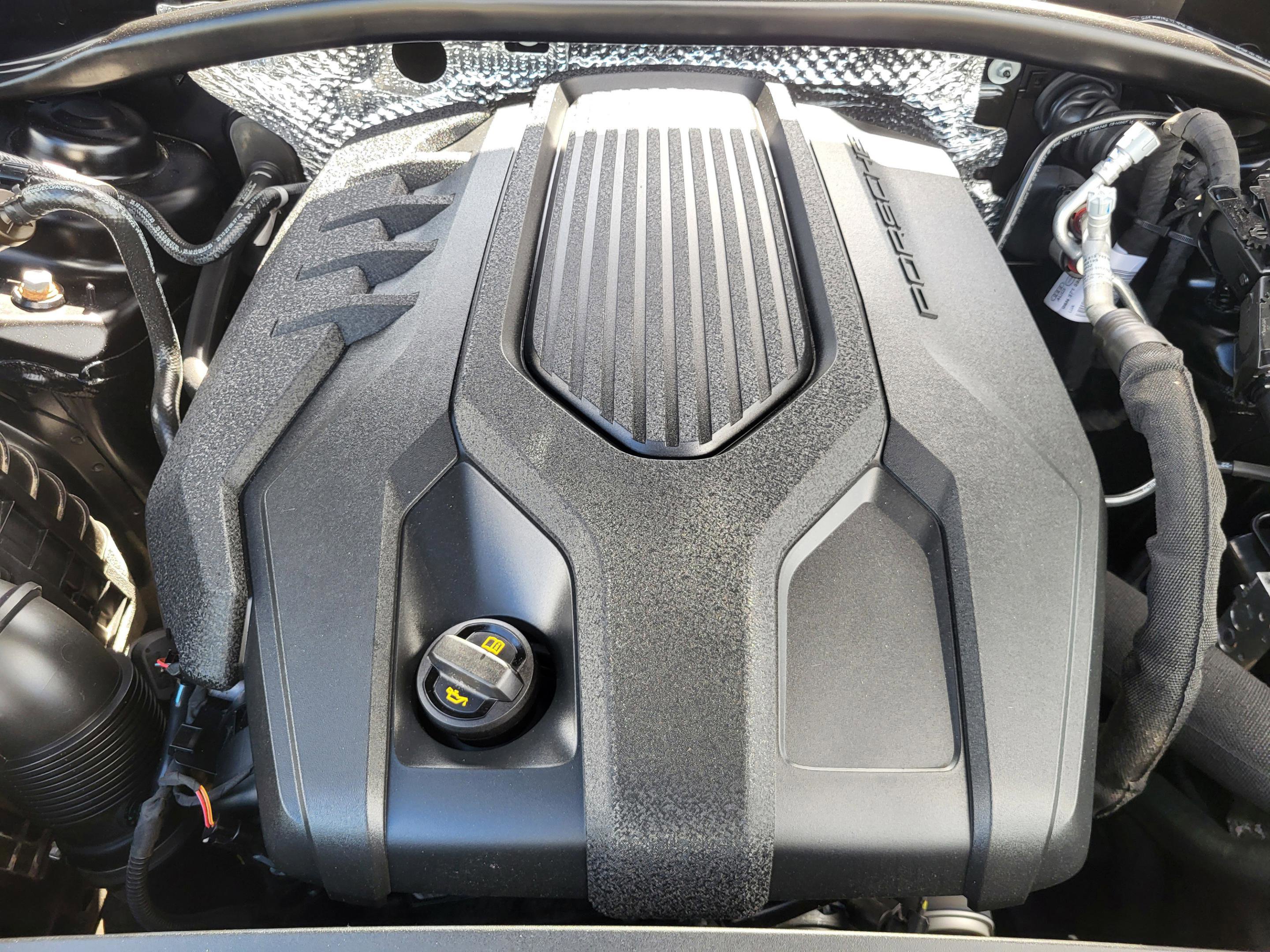 Used 2023 Porsche Macan AWD/4WD image 66