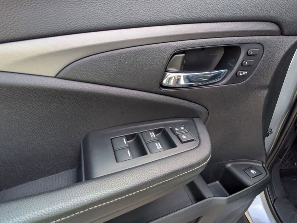 Used 2025 Honda Ridgeline RTL image 13