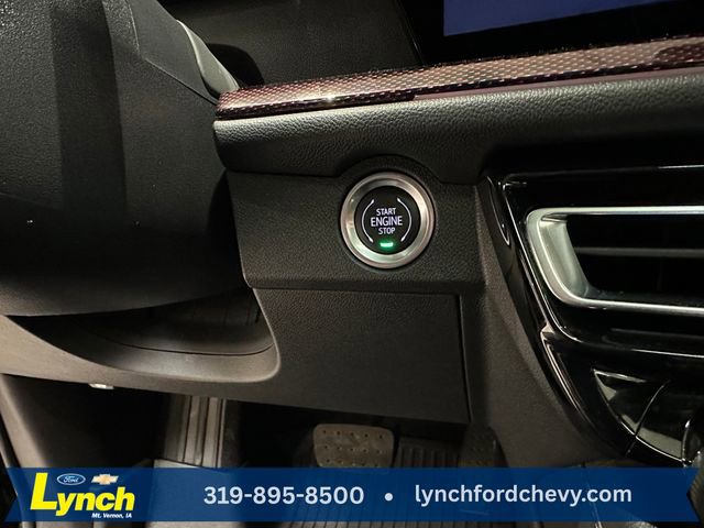 Used 2024 Chevrolet Traverse RS w/ LPO, Floor Liner Package AWD/4WD image 18