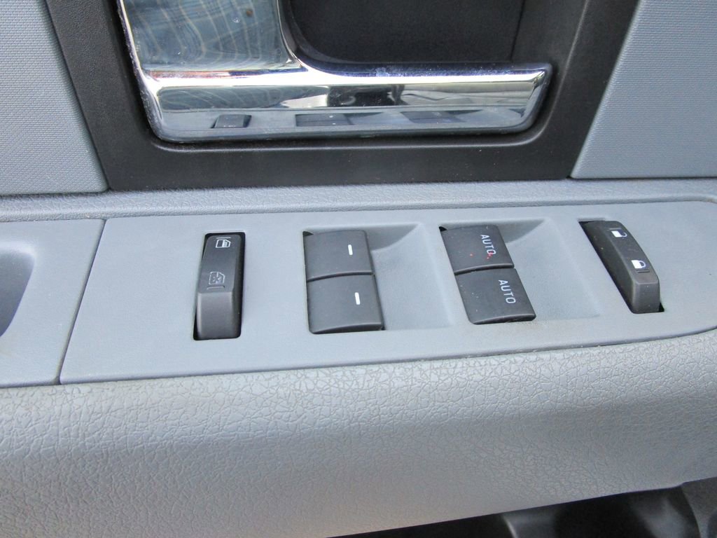 Used 2013 Ford F150 XLT w/ XLT Chrome Pkg image 29