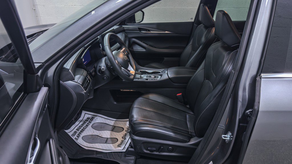 Used 2023 INFINITI QX60 Luxe w/ Cargo Package image 13